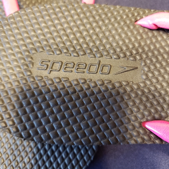 Size 7 Speedo flops - Picture 3 of 6